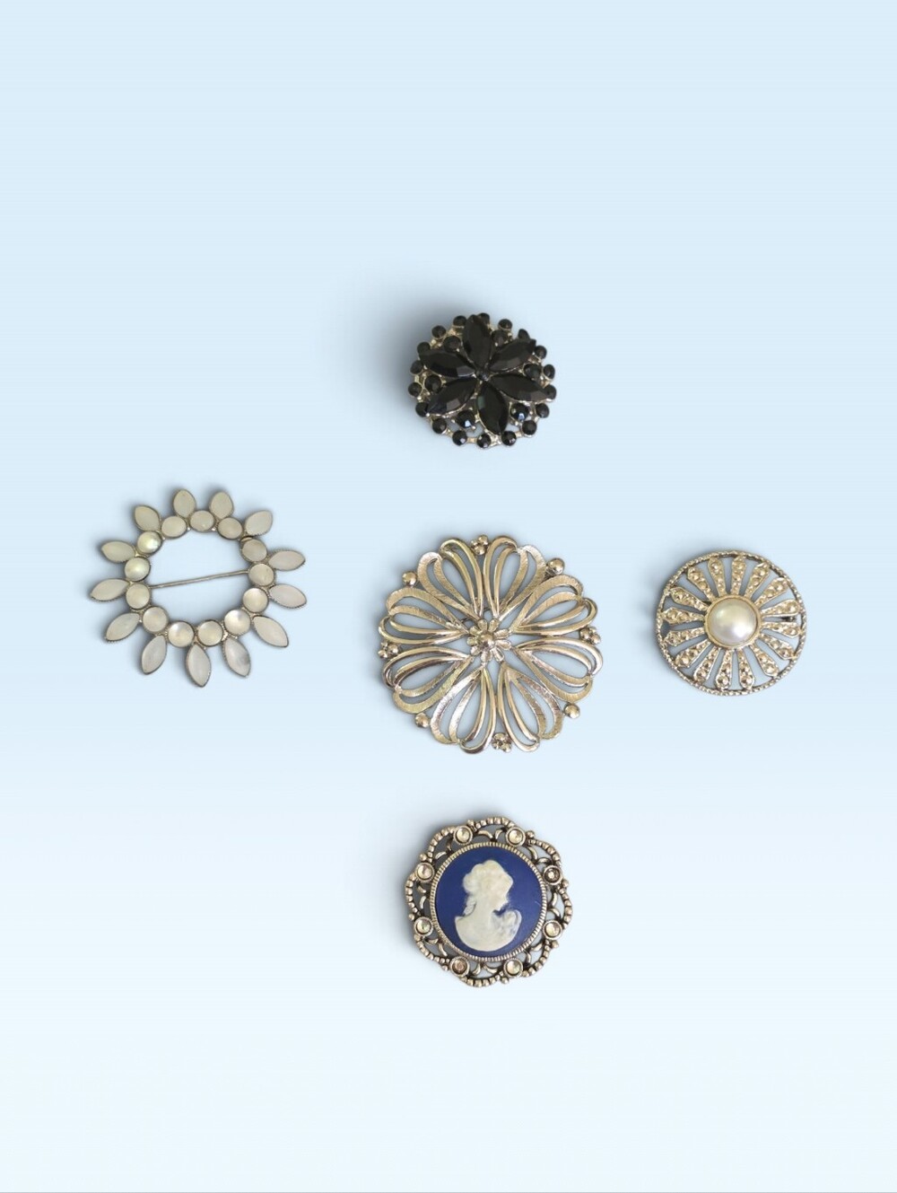 Brooch Set. Silver, Blue Cameo, Stones, Shell, Round Vintage Pins